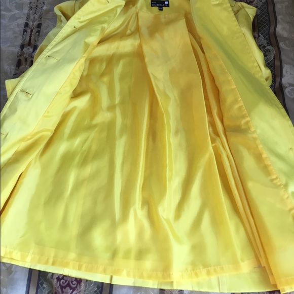 DANIELLE B NWOT yellow jacket - Picture 6 of 8